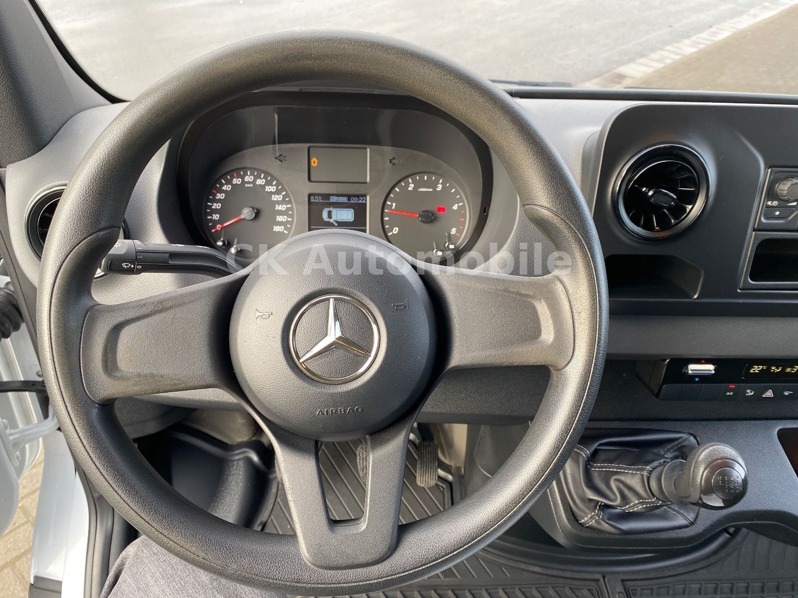Fahrzeugabbildung Mercedes-Benz Sprinter III Kasten 214 CDI FWD L2H2/Klimaanlage