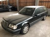 Mercedes-Benz E 320 TE  - Mercedes-Benz 320 aus 1993