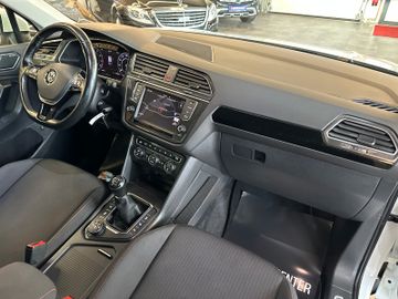 MYAUTOCENTER – Gebraucht- und Jahreswagen mit Werkstattservice in Pfaffenhofen Volkswagen Tiguan Sound BMTStart-Stopp 4Motion *2.Hand*AHK