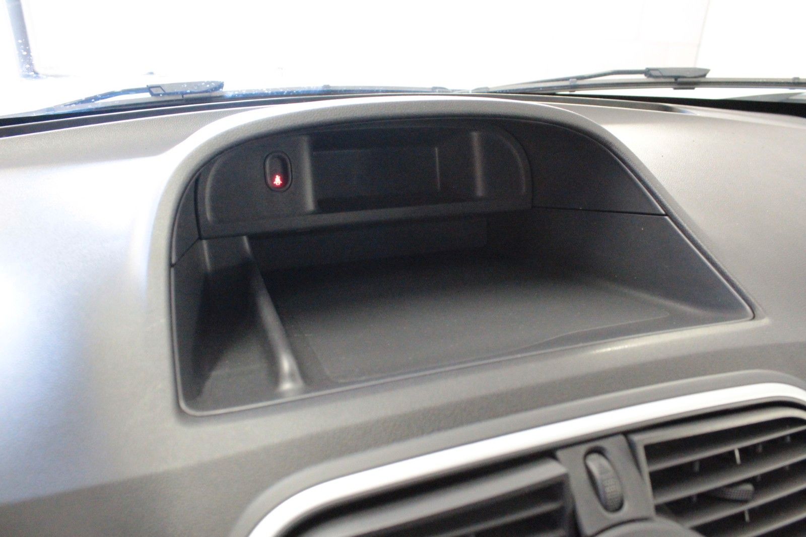 Fahrzeugabbildung Renault Kangoo E-TECH  ZE 33  100 % elektrisch