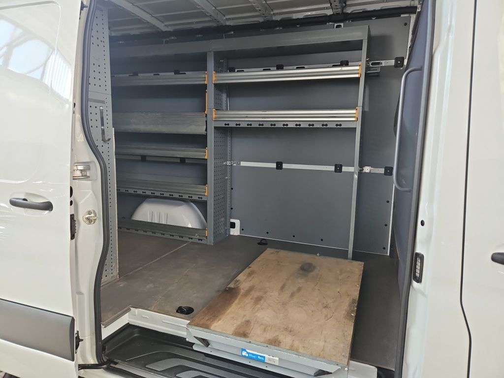 Fahrzeugabbildung Mercedes-Benz Sprinter 317 Kasten PRO L2H2 3,5tAHK STHZ Regale