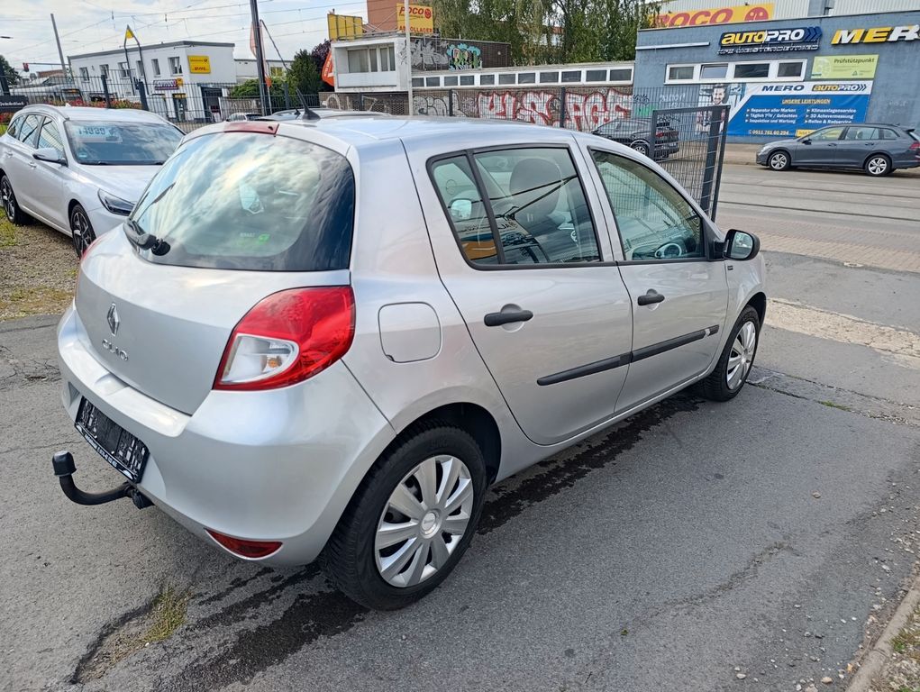 Renault Clio III YAHOO!*KLIMA*AHK*EURO5*VIELE NEUTEILE*
