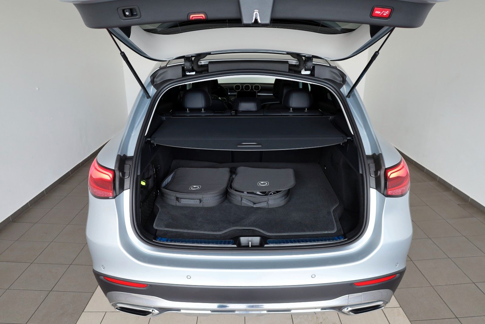 Fahrzeugabbildung Mercedes-Benz GLC 300 de 4M Avantgarde,Leder,Navi,360°,AHK,+WR