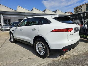 Jaguar F-Pace - 6