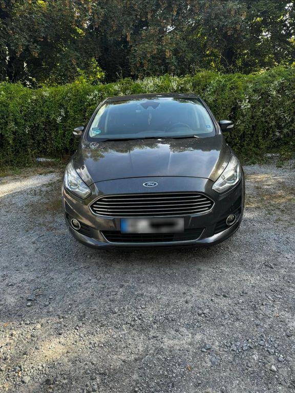 Image of Ford S-Max