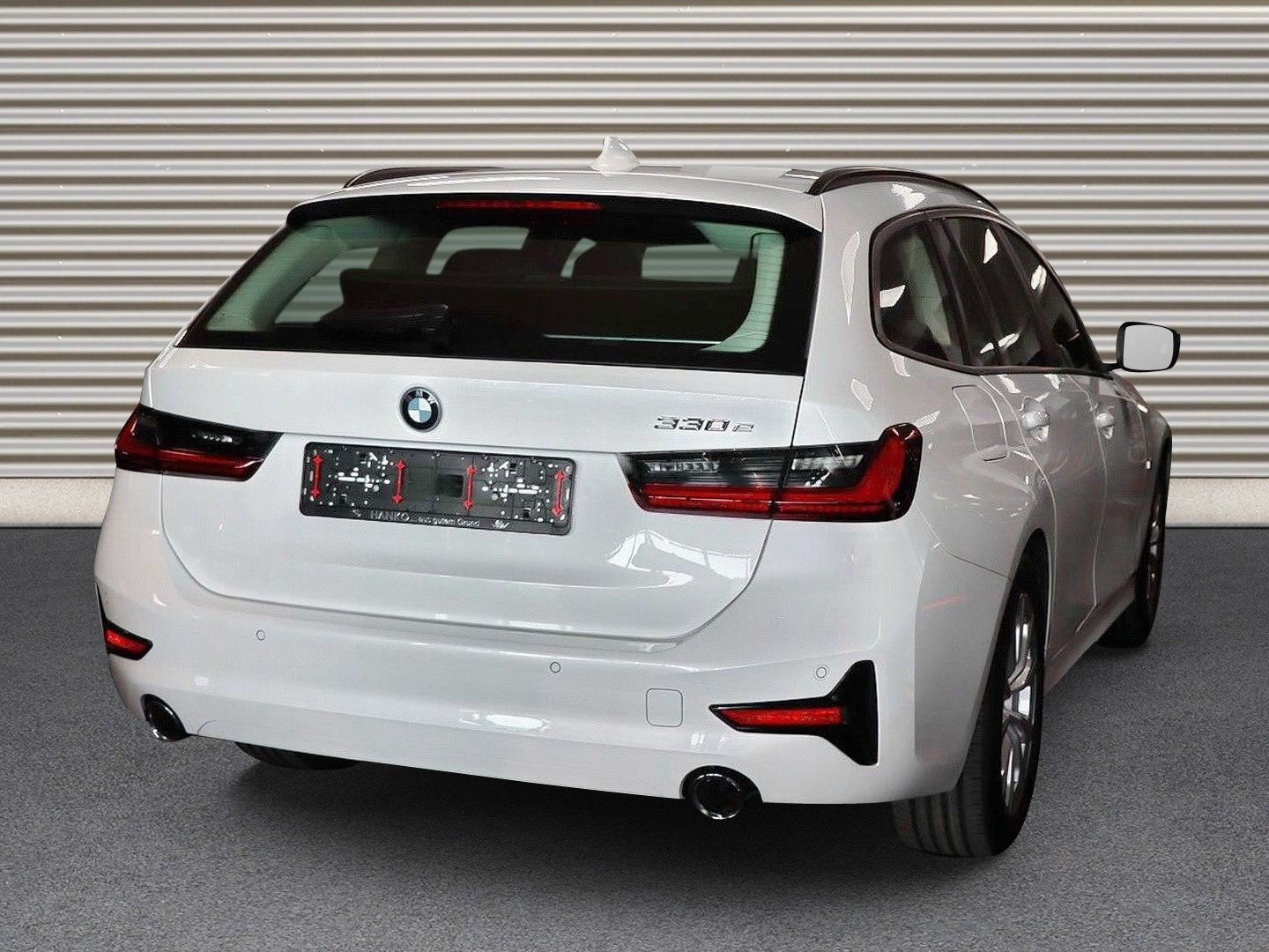 BMW 330e A