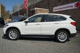 BMW X1 sDrive 18i LED Navi Sitzheizung AHK PDC Leder - BMW Gebrauchtwagen von 2017