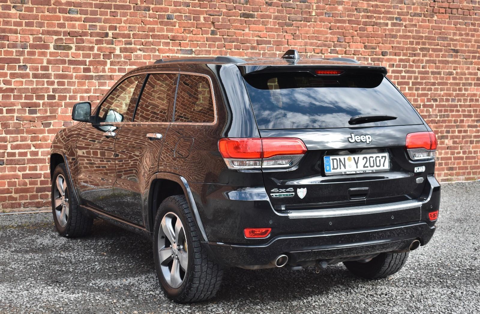 Jeep Grand Cherokee 3.0 CRD Overland | 250 ch | BVA | Toit panoramique | Sièges ventilés | Suspension pneumatique | Attelage | Cuir