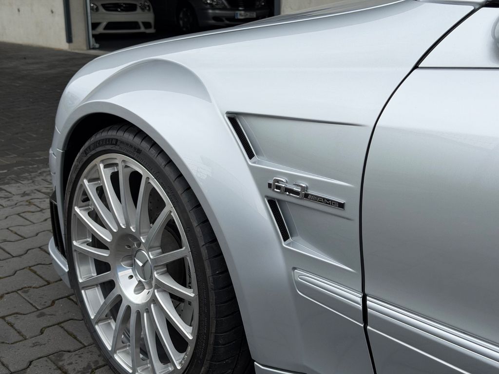 Mercedes-Benz CLK 63 AMG