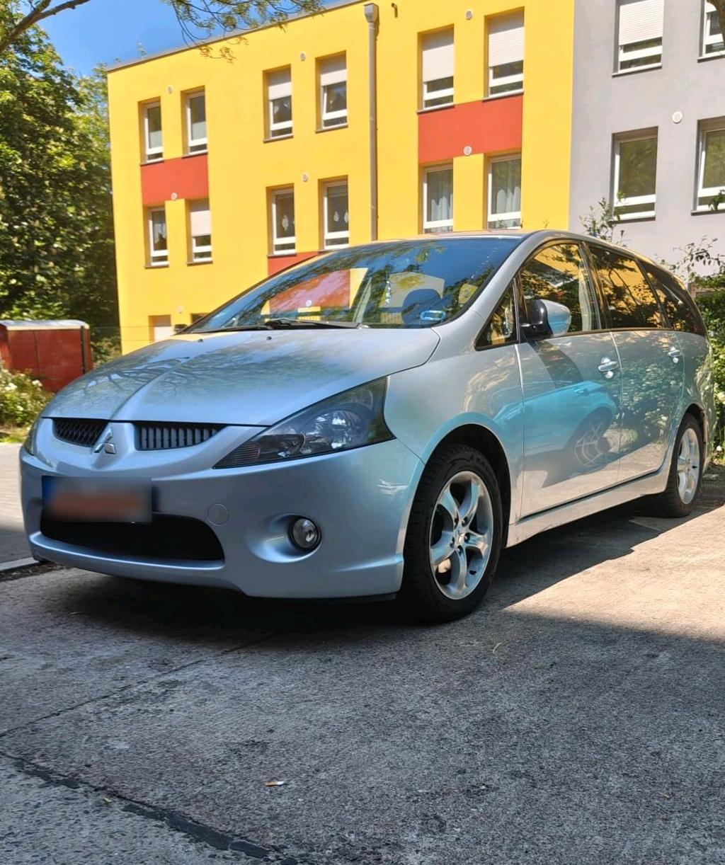 Mitsubishi Grandis 6 Sitzer