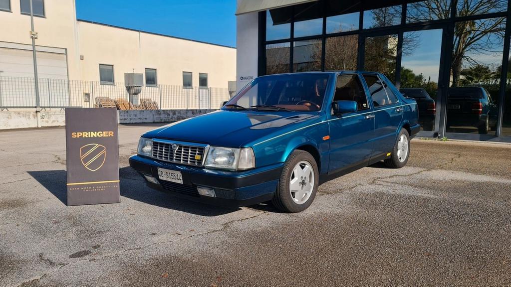 Lancia Thema 8.32 verde reflex