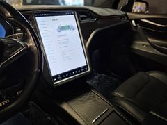Fahrzeugabbildung Tesla Model X P90D DUAL-MOTOR (FREE SUPERCHARGE/7'SITZ