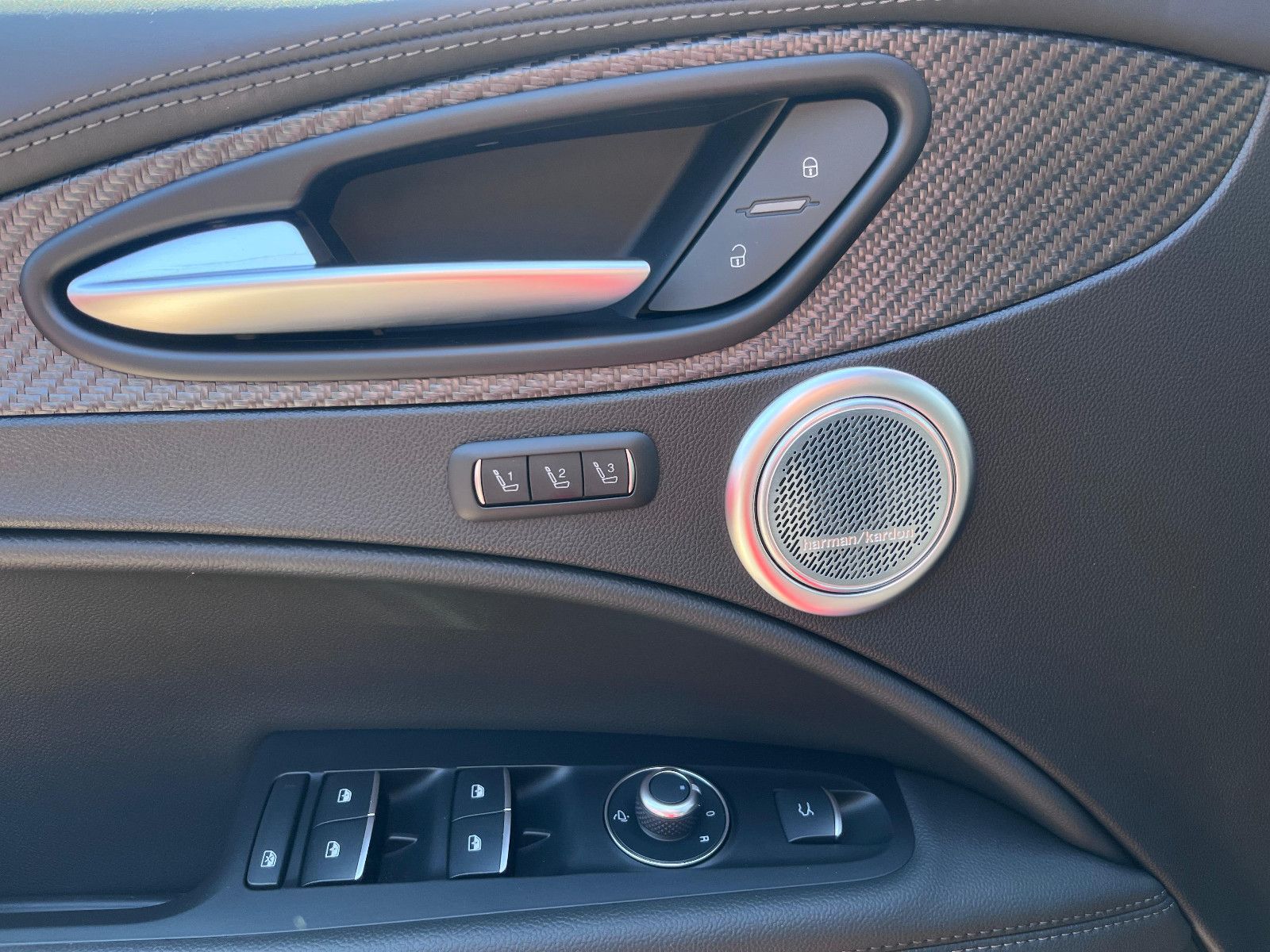 Fahrzeugabbildung Alfa Romeo Stelvio Quadrifoglio Q4