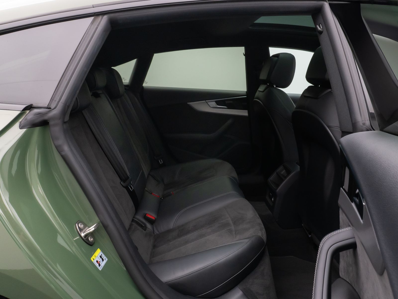 Fahrzeugabbildung Audi A5 Sportback 40TDI edition one SLine Matrix Pano