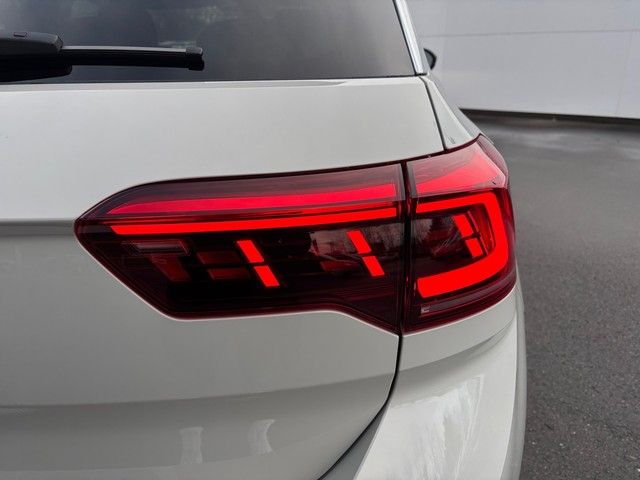 Fahrzeugabbildung Volkswagen T-Roc  1.5TSI DSG Style AHK+GJR+KAMERA+SHZ+NAVI+
