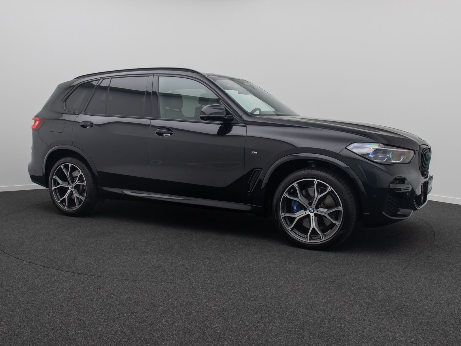 Fahrzeugabbildung BMW X5 xD40d M Sport Panorama DAB Laser 360°HUD 21Zl