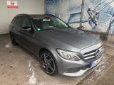 Mercedes-Benz 250 - graue Mercedes-Benz 250