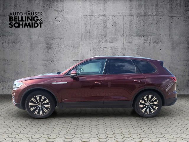 Touareg 3.0TDI V6 AHK DynAudio Kamera Pano