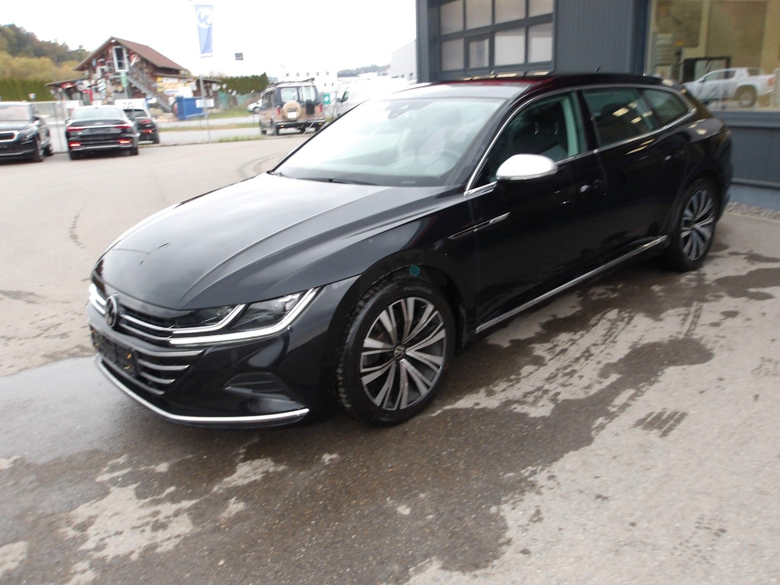Volkswagen Arteon SB Elegance EXP € 15490.--