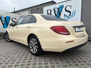 Mercedes E 200 - 5