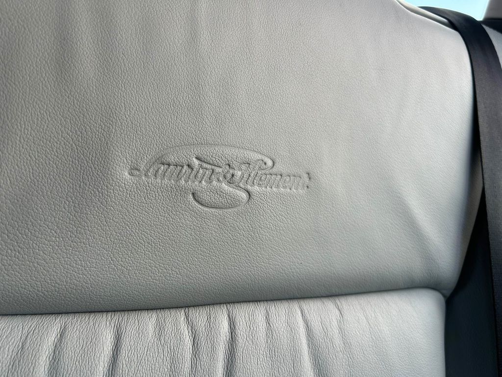 Car Image 28