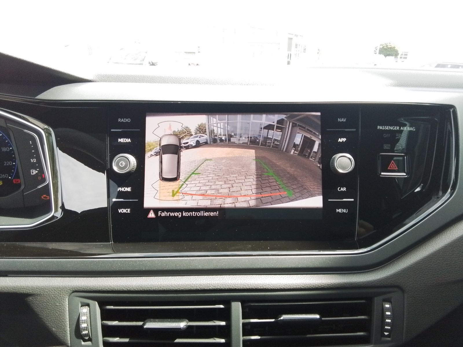 Fahrzeugabbildung Volkswagen Polo R-Line DSG NAVI LED AppConnect