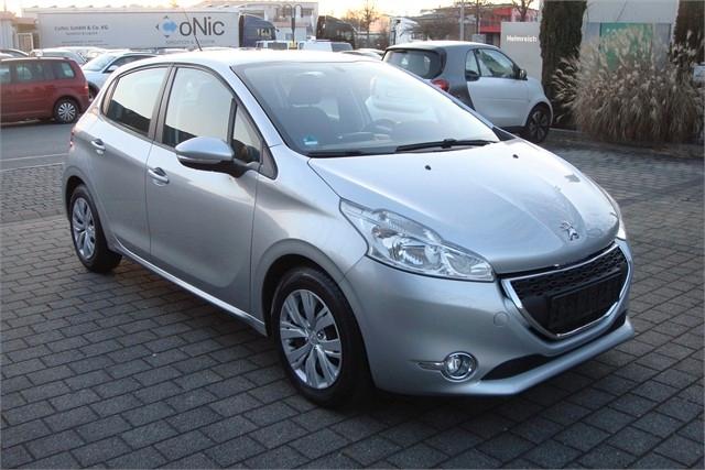 Peugeot 208 1.2 Benzin 82 VTi * 1.Hand - Top Zustand ! *