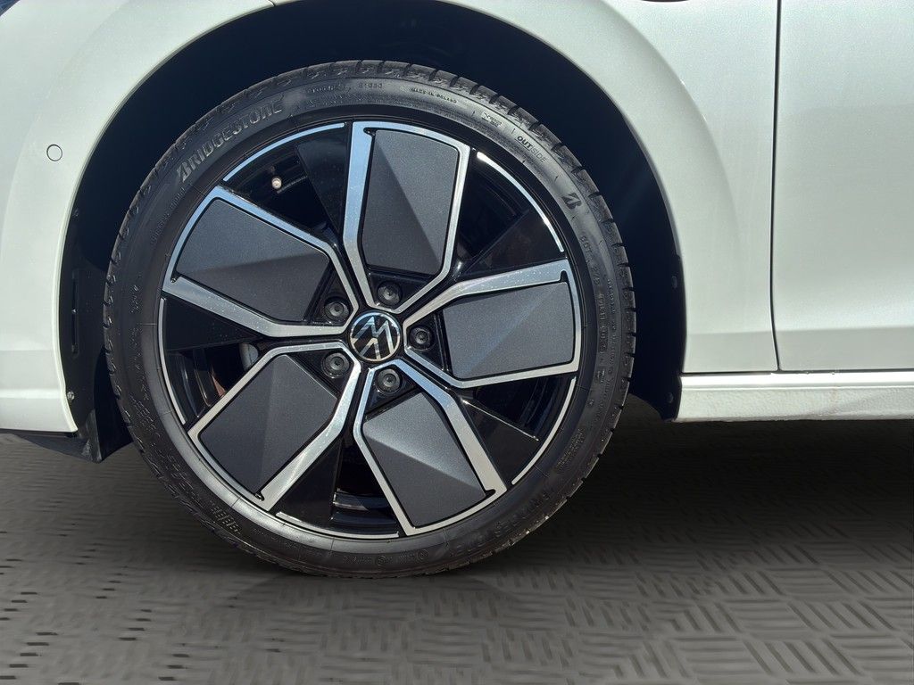 Volkswagen Golf VIII Lim. 1.5 TSI eHybrid Style ACC AHK RFK imagem 3