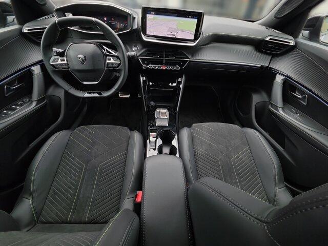 Peugeot 2008 GT 145 BAR +360°Kamera+Pano-Dach+Navi+ACC+