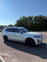 BMW X7 xDrive40i - - BMW X7 von privat