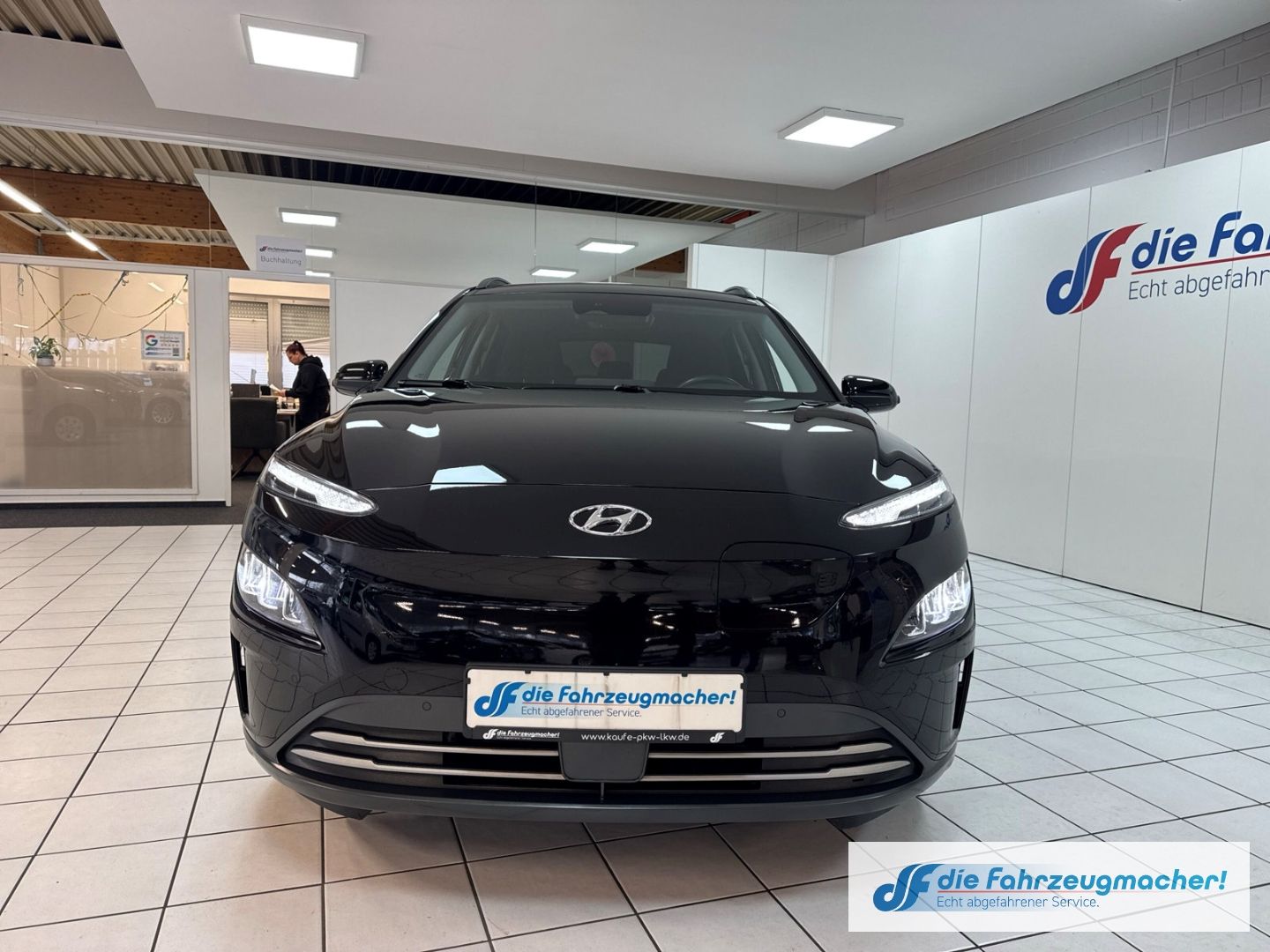 Fahrzeugabbildung Hyundai KONA Trend Elektro 2WD Navi Soundsystem LED ACC