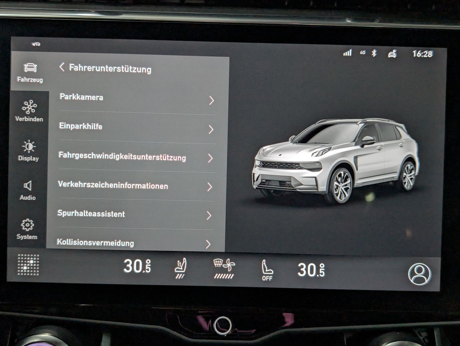 Fahrzeugabbildung Lynk&Co 01 1.5 T HEV ACC PANO APP LED KAM MEMO SHZ 24TKM