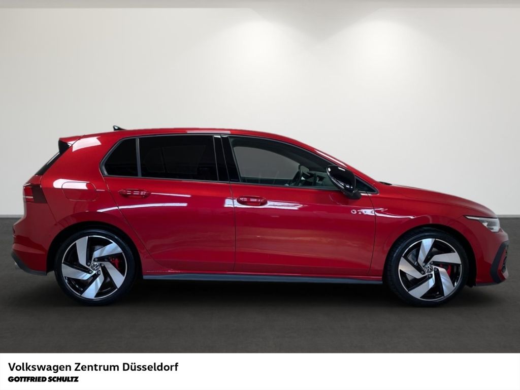Volkswagen Golf GTI 2.0 TSI DSG Design Black Style Pano foto 2