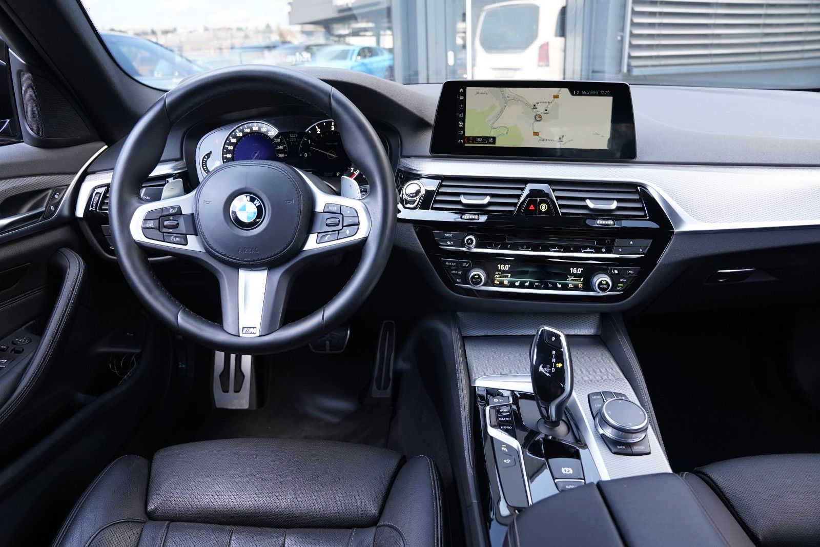 BMW 540 i M Sport Navi Prof-LED-360-Komf Sitz- HiFi foto 10