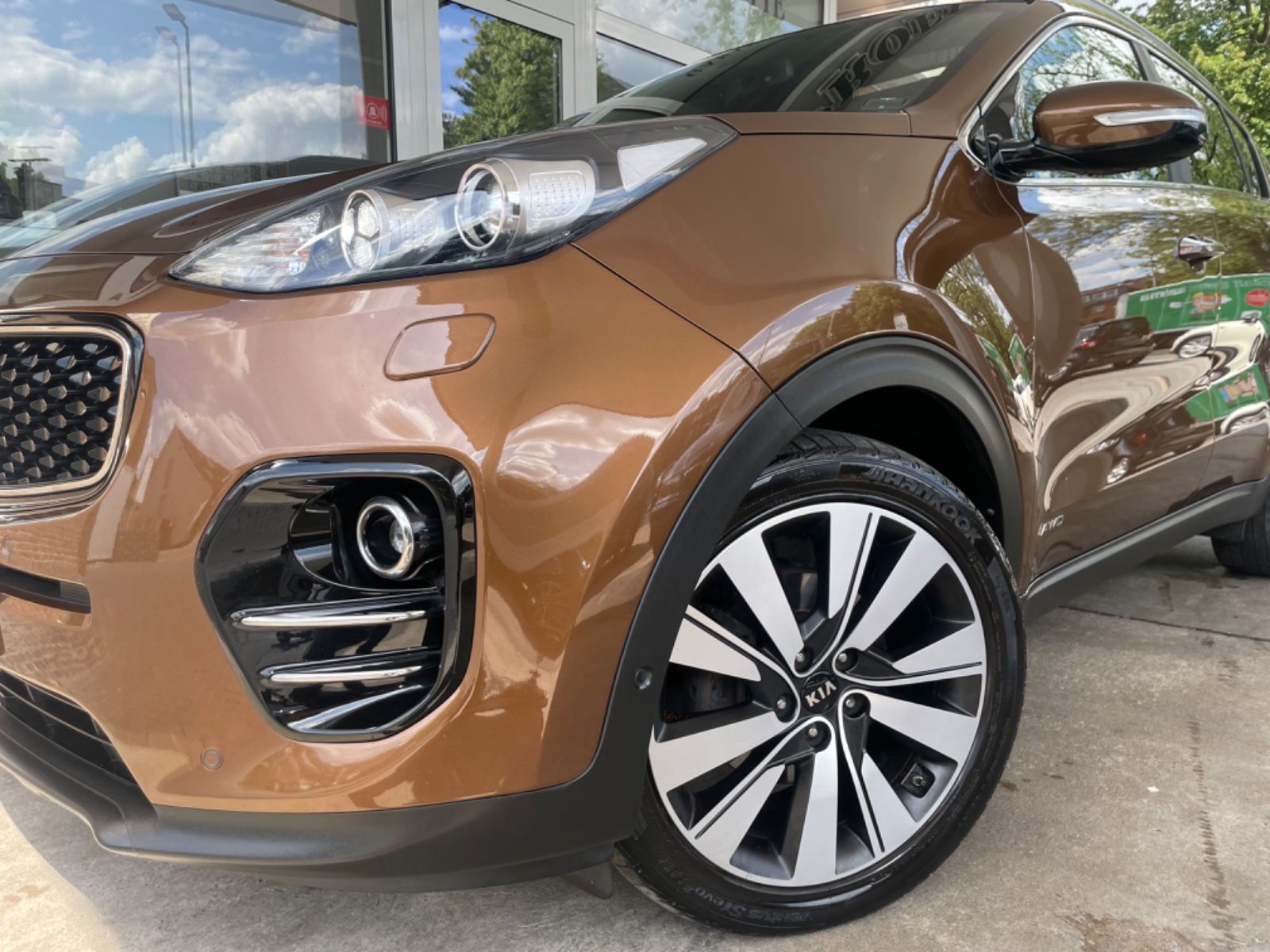 Fahrzeugabbildung Kia Sportage Platinum Edition 4WD Aut Panorama/Leder