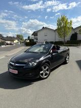 Opel Astra 1.8 Automatik/Xenon TÜV 04/27 - Opel Astra aus 2007: Cabrio