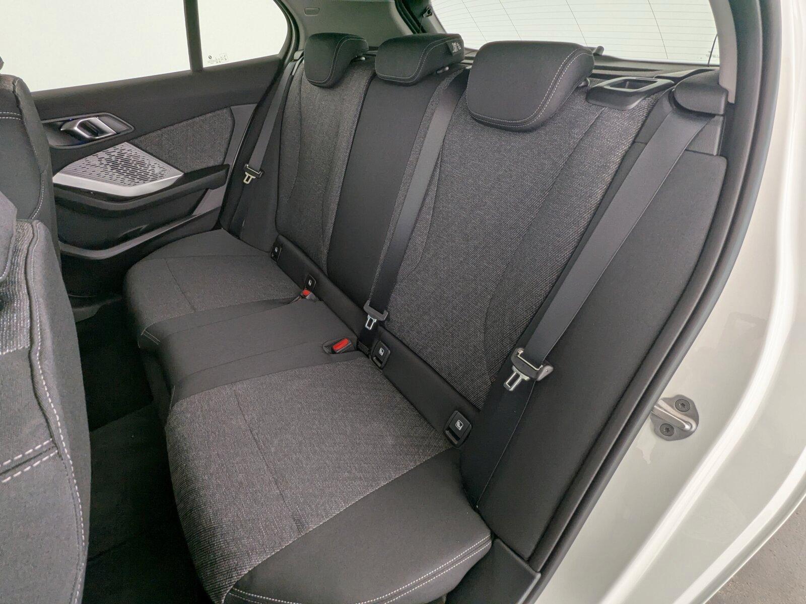BMW 1 Series i LED+NAVI+SHZ+RFK+TEMP+, миниатюра 13