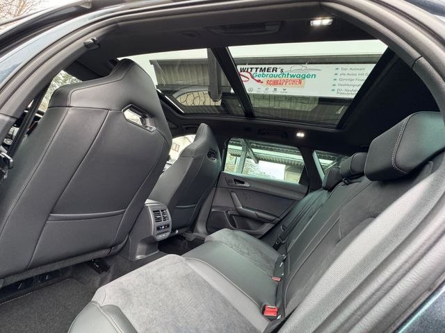 Leon ST VZ 2.0TSI 333PS DSG 4WD ACC/AHK/PANO/LED