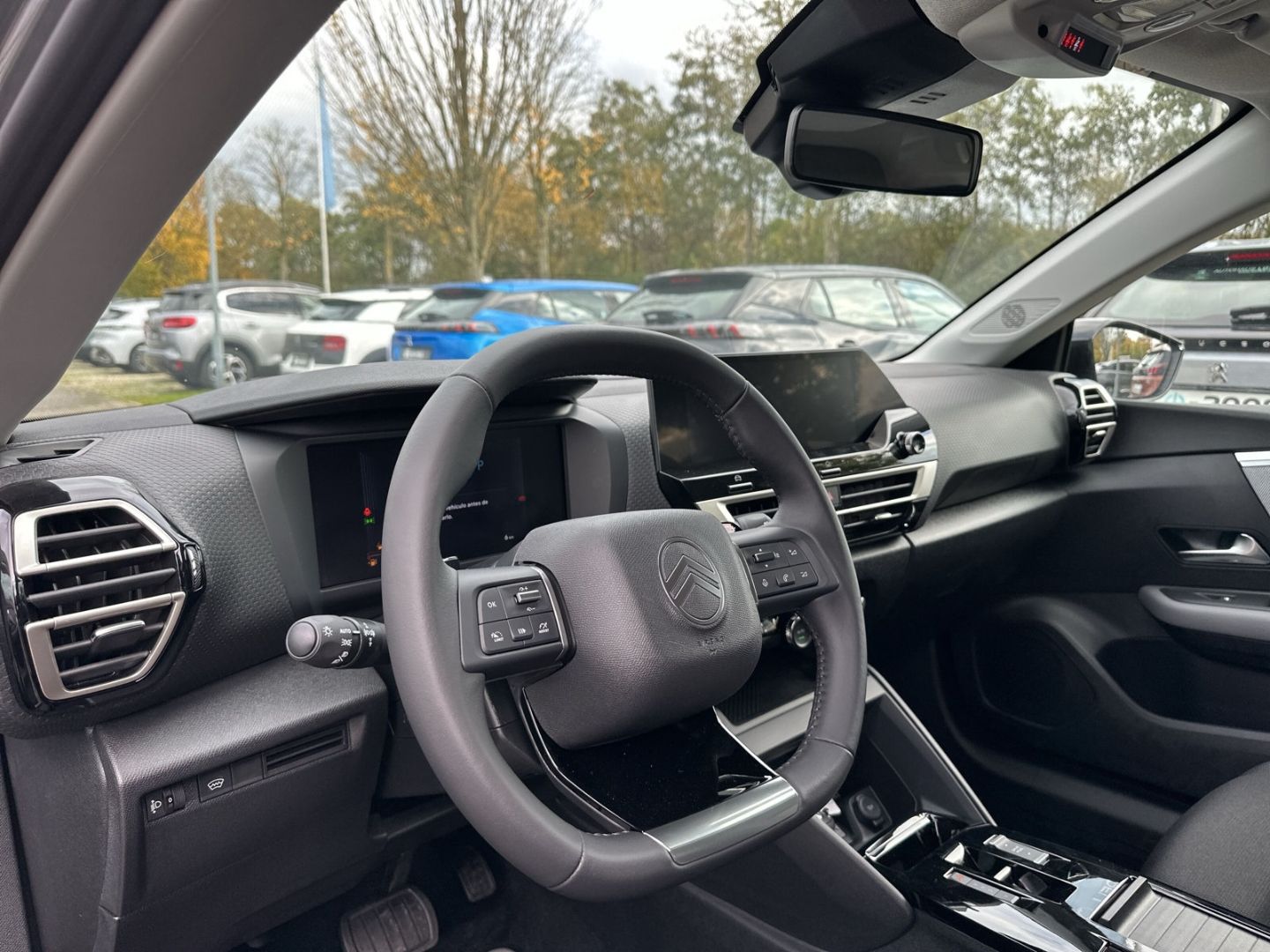 Fahrzeugabbildung Citroën C4 Collection Hybrid 145 Navi CarPlay