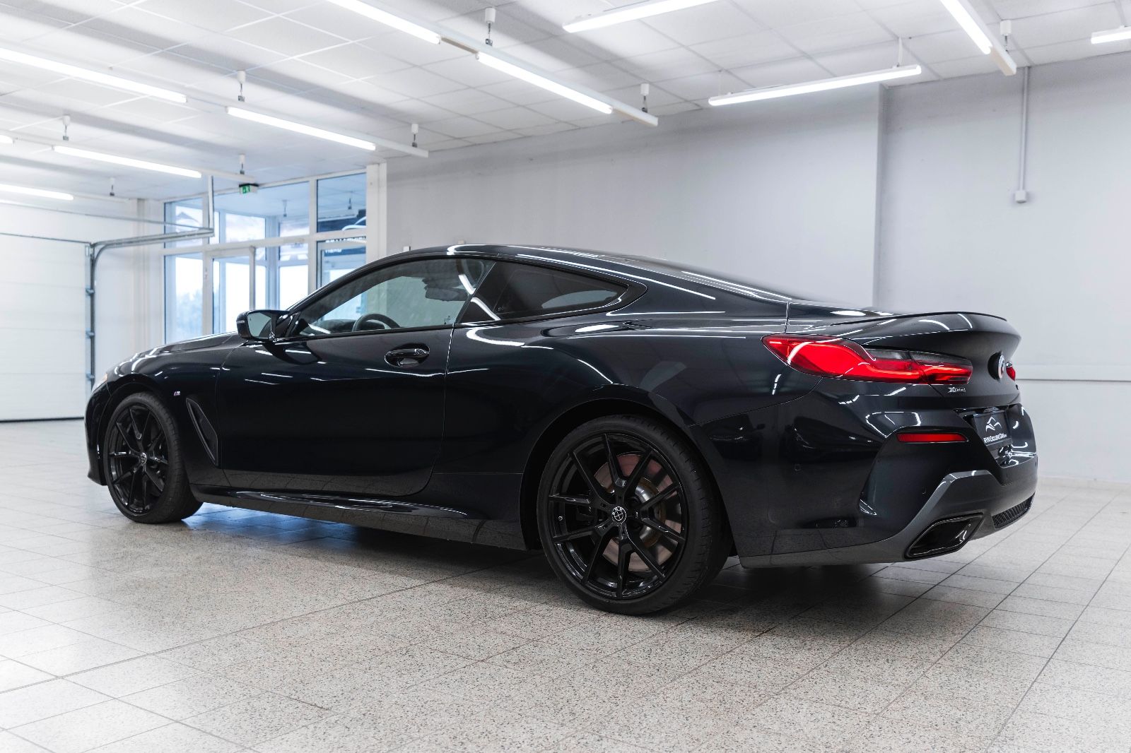 Fahrzeugabbildung BMW M850i xDrive Coupe HUD H&K 360° LASER INDIVIDUAL