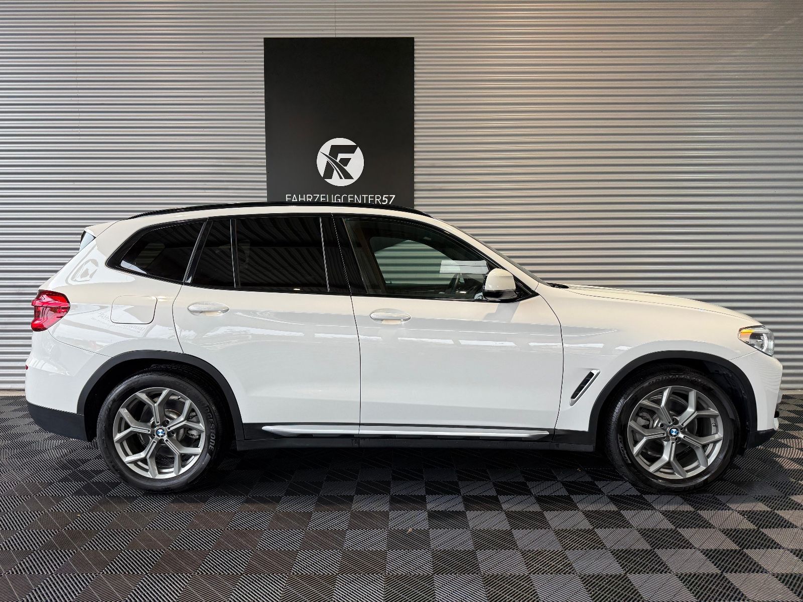 BMW X3 sDrive30i xLine/RFK/CARPLAY/LED/NAVI foto 4
