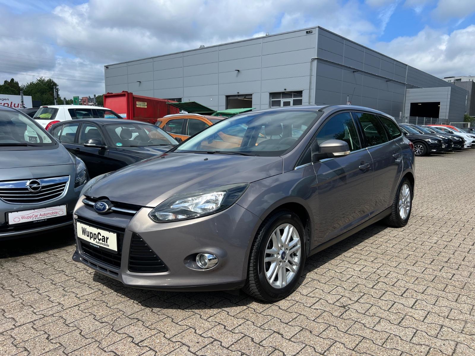 Ford Focus Turnier Titanium*PDC*TEMP*LMF*MFL