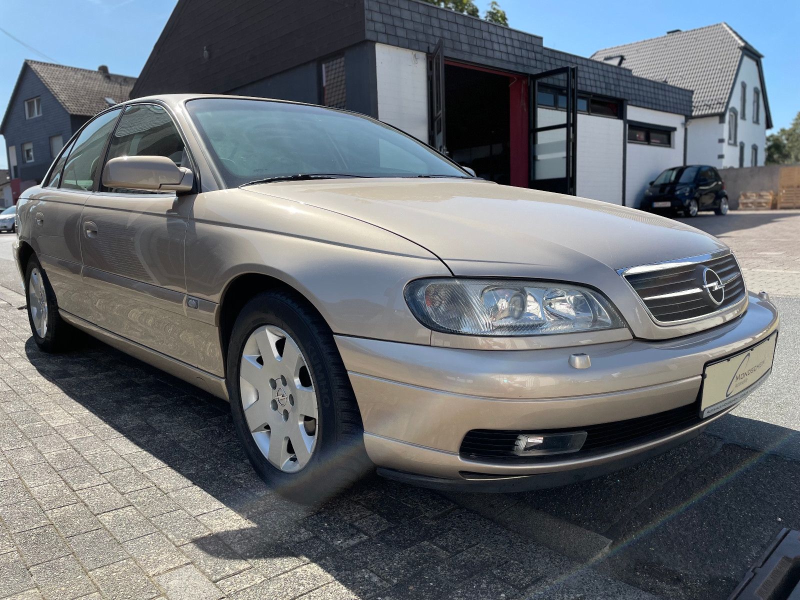 Fahrzeugabbildung Opel Omega 2.6 V6 Elegance |Automatik|Klima|Sitzheizu