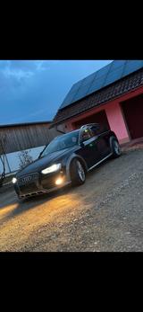 Audi A4 B8 2.0TDI Allroad Automatik 7 Gang - Audi A4: Kombi, 2.7