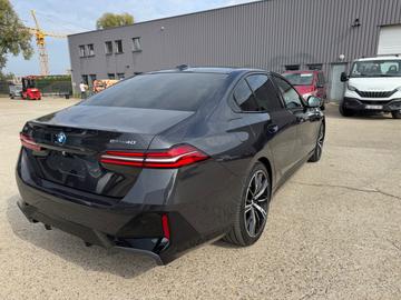 صورة 6 لـ 2025 BMW I5