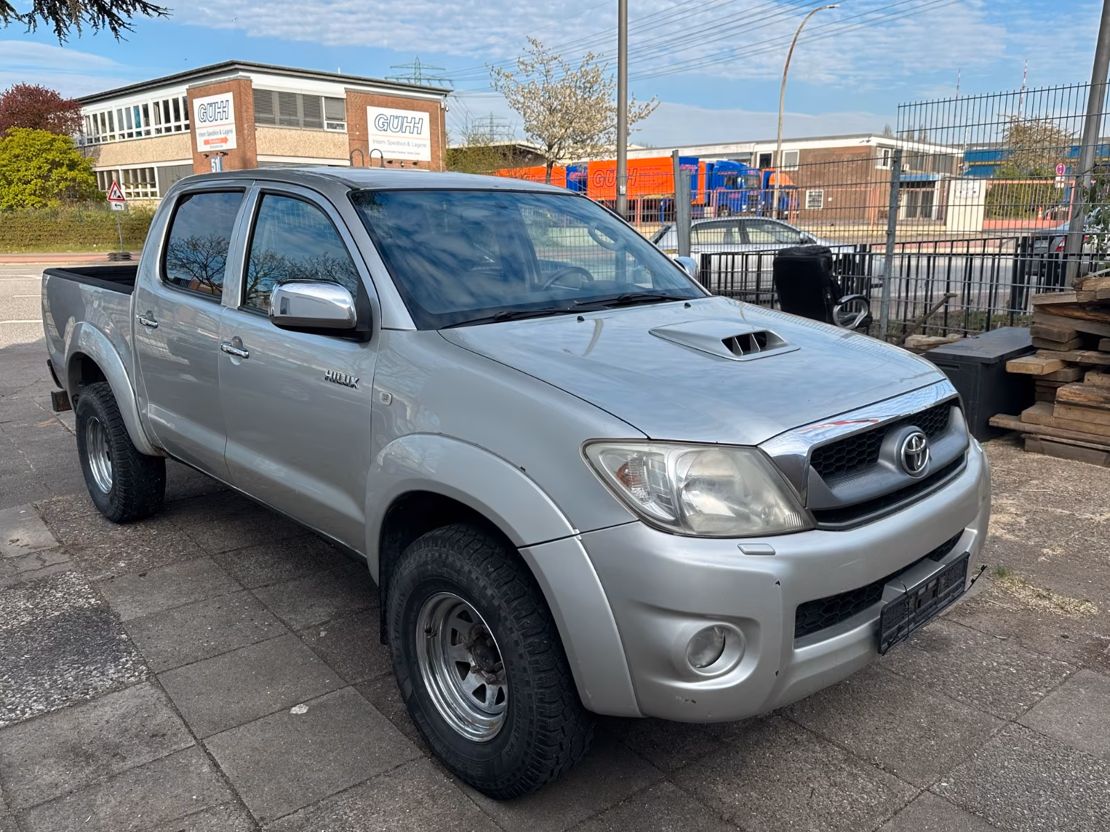 Toyota Hilux Double Cab Life 4x4
