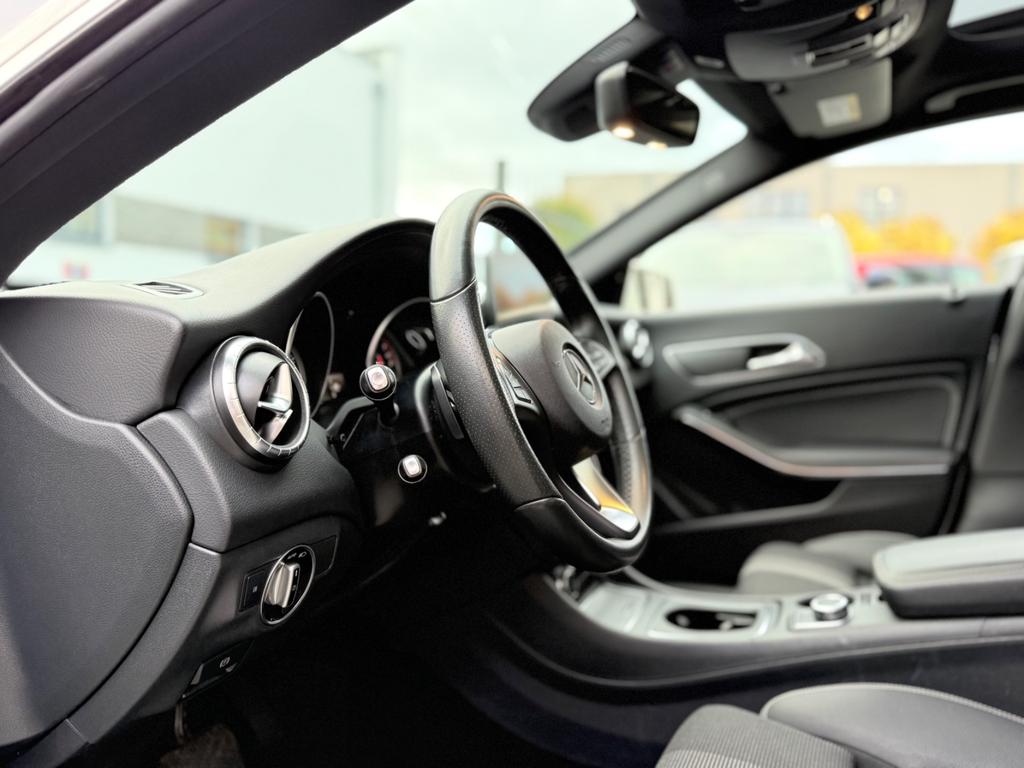 Mercedes-Benz CLA 200 Shooting Brake