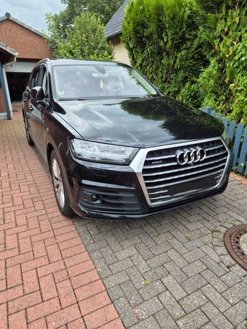 Audi Q7 3.0 TDI quattro tiptronic -S line