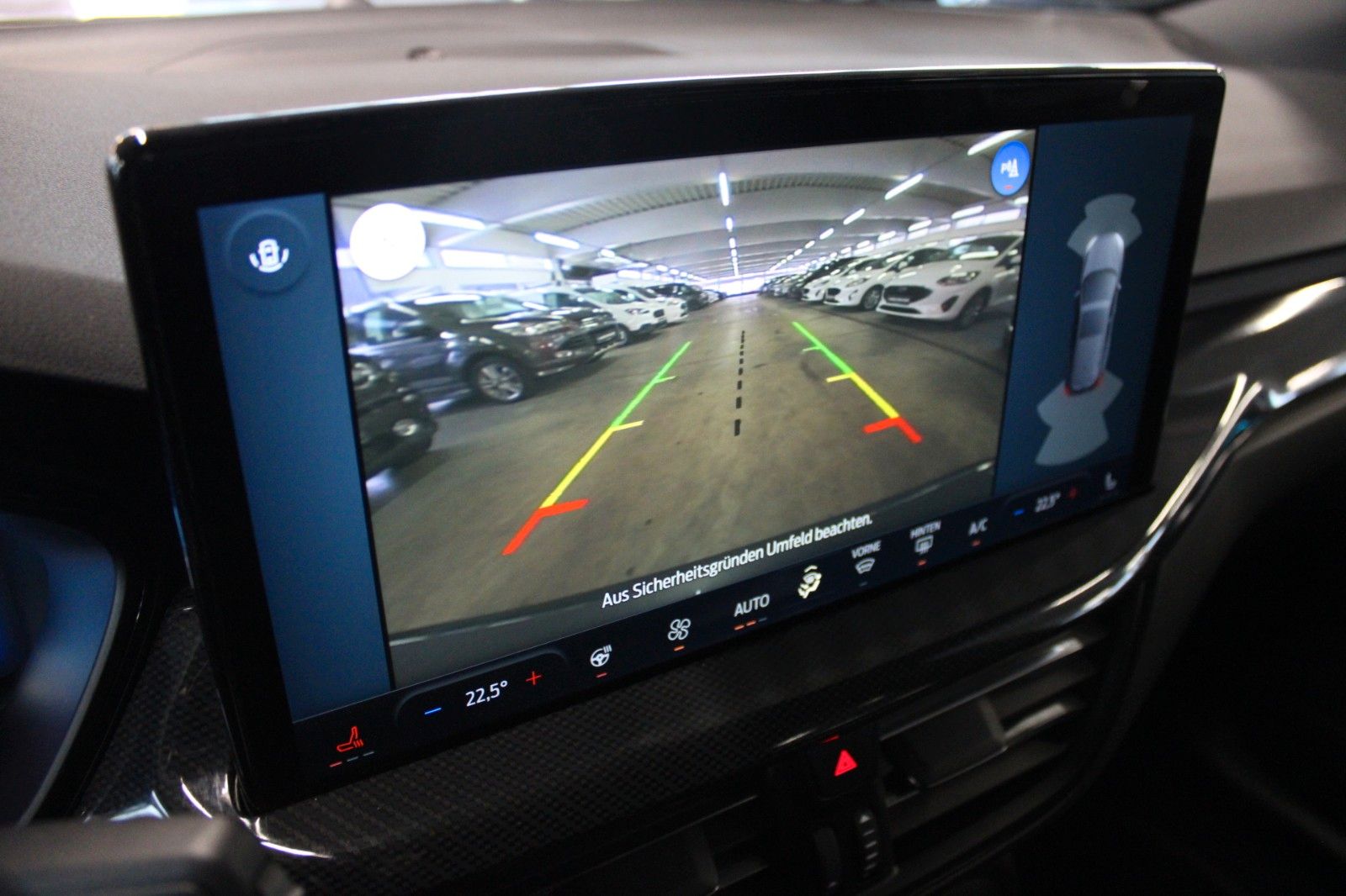 Fahrzeugabbildung Ford Focus ST-Line X Aut. LED AHK  ACC HUD WinterPak.