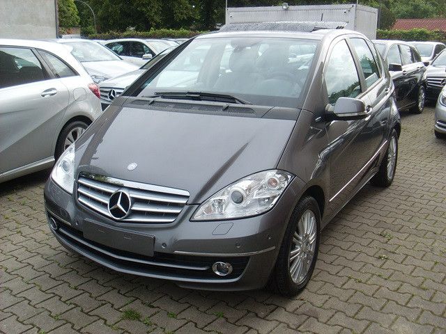 Mercedes-Benz A 160 Elegance Automatik / Lamellenschiebedach